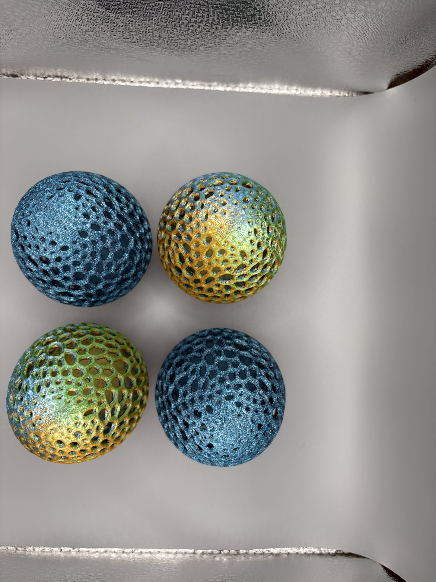 Decorative Mesh Eggs